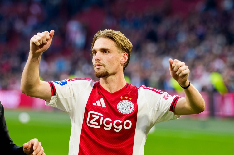 爱游戏 在线登录-罗马诺：拉齐奥就引进泰勒与阿贾克斯达成协议，转会费1500万欧