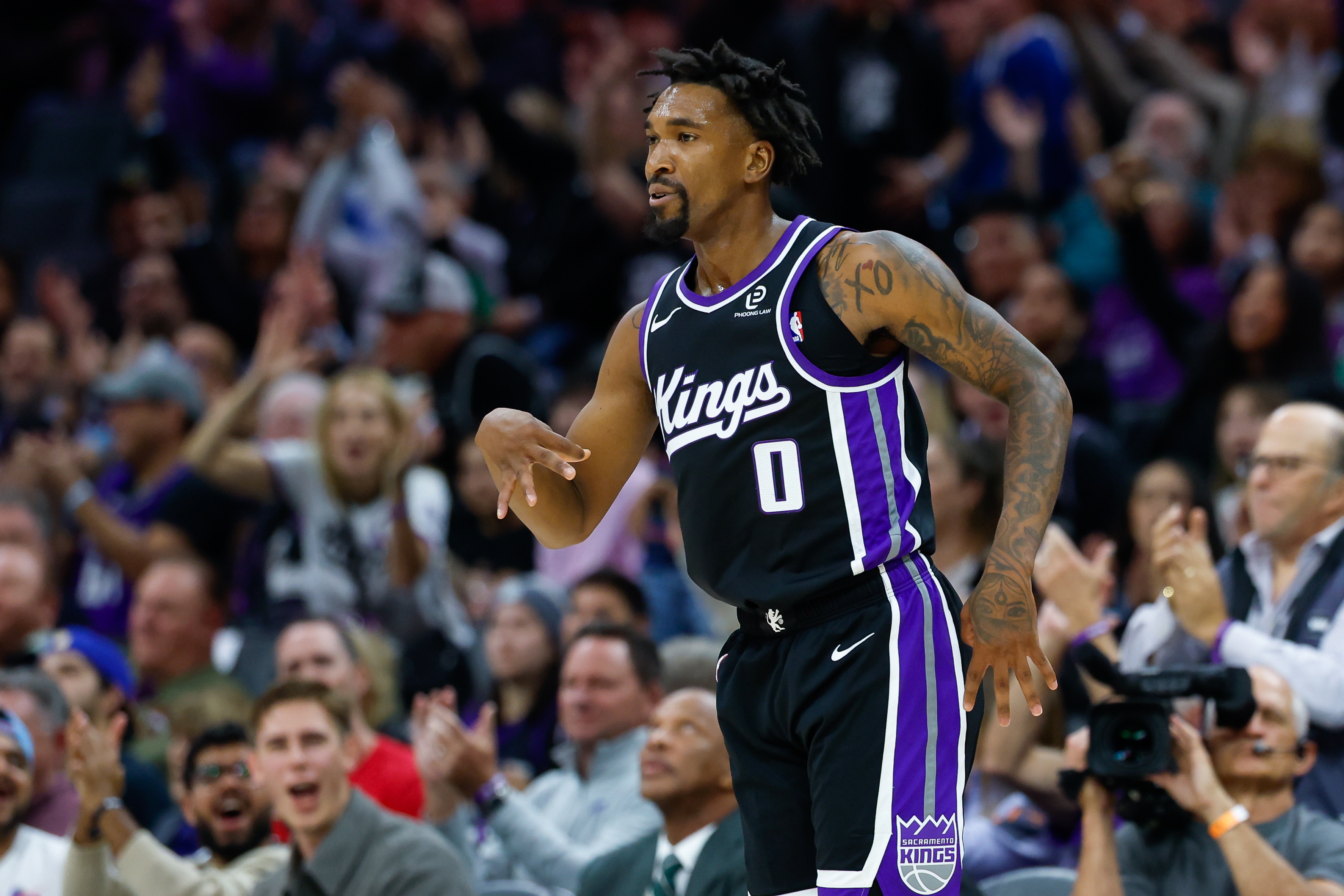 爱游戏网站入口-大将军回归！蒙克半场替补15分钟 5中5&amp;三分3中3贡献13分