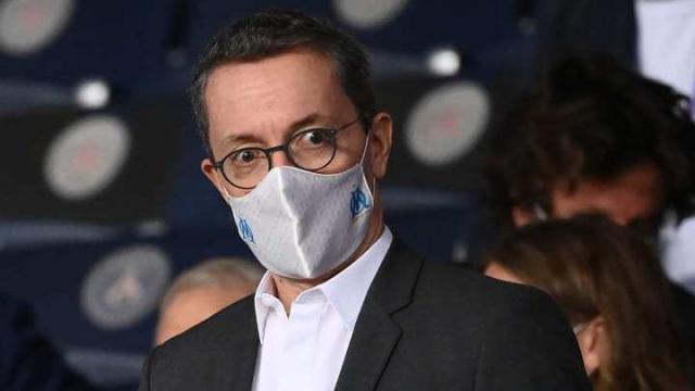 马赛球迷攻占球队基地​ 靠打砸就能逼退无能主席？